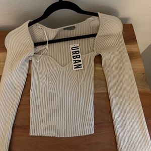 Urban outfitters top size medium